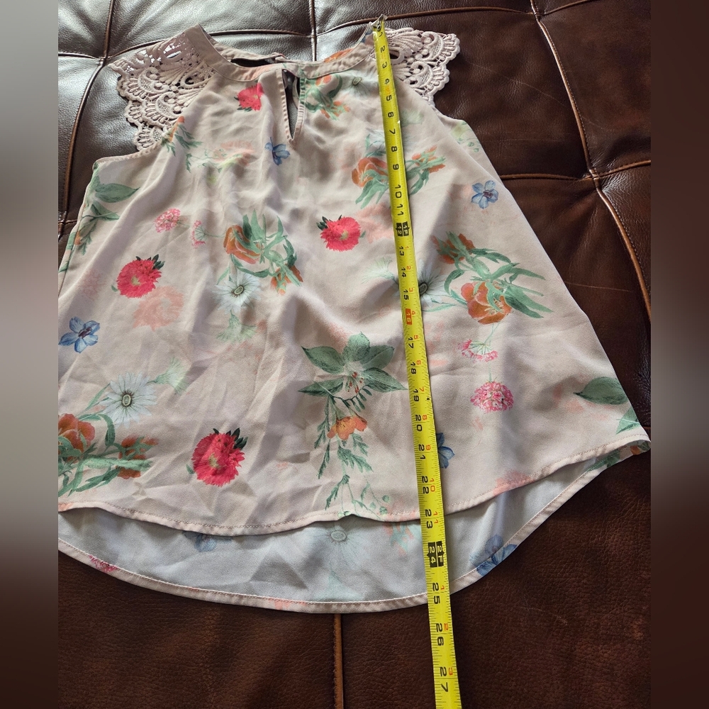Express Floral Sleeveless Blouse Size Medium - Picture 10 of 11
